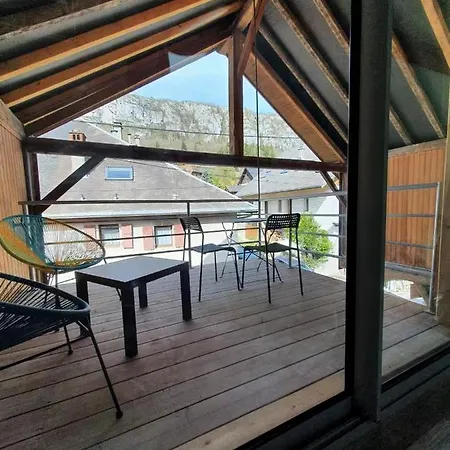 La Maison Du *